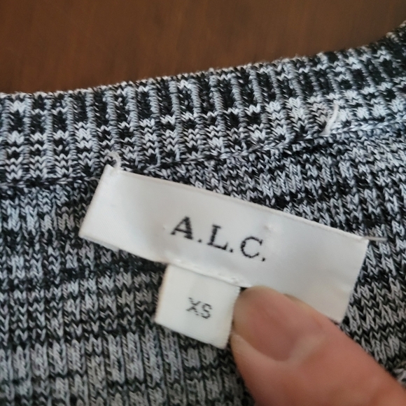 ALC Ribbed Henley Top XS - Picture 3 of 7